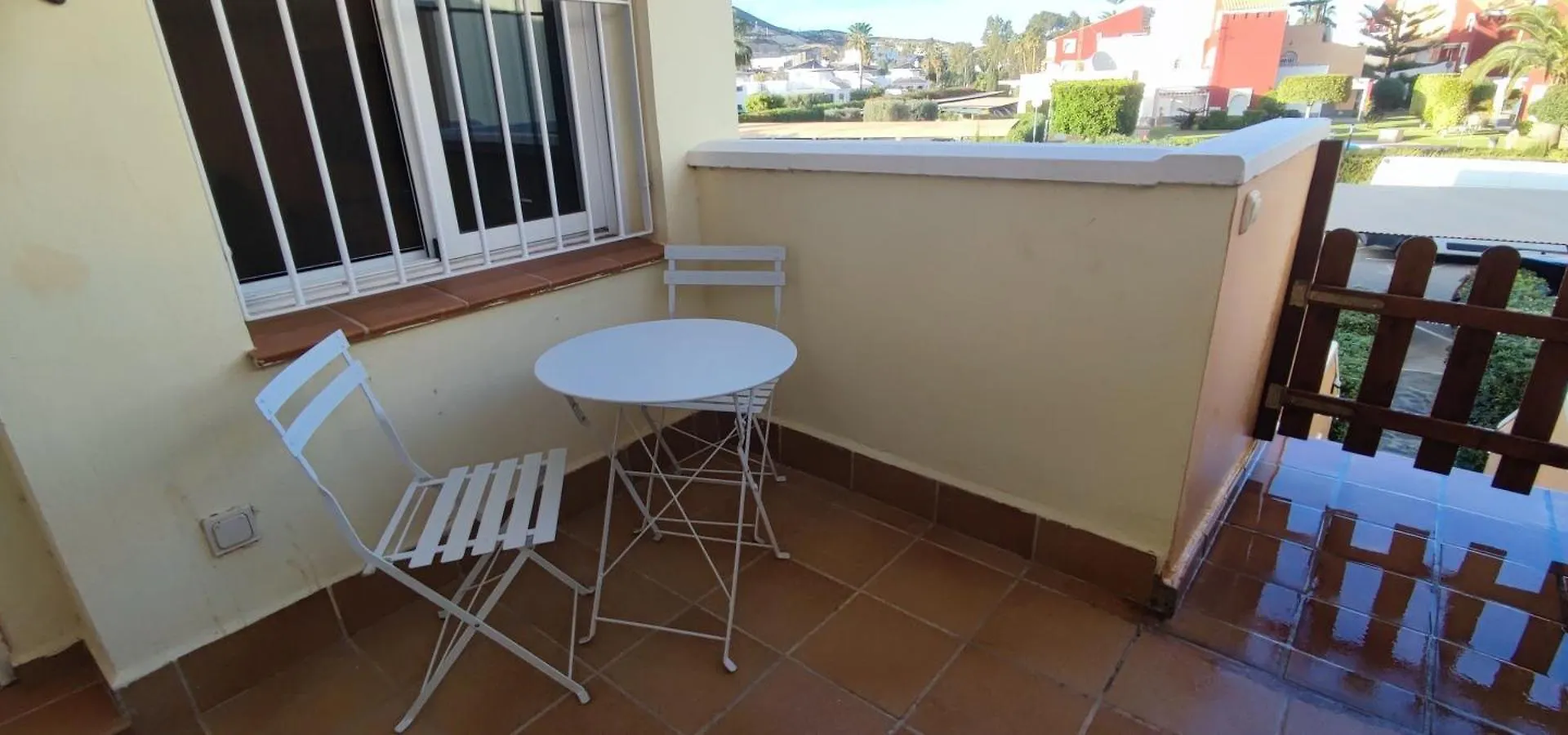 Villa Mariposa, Urbanizacion Naturista 베라 0*,  스페인
